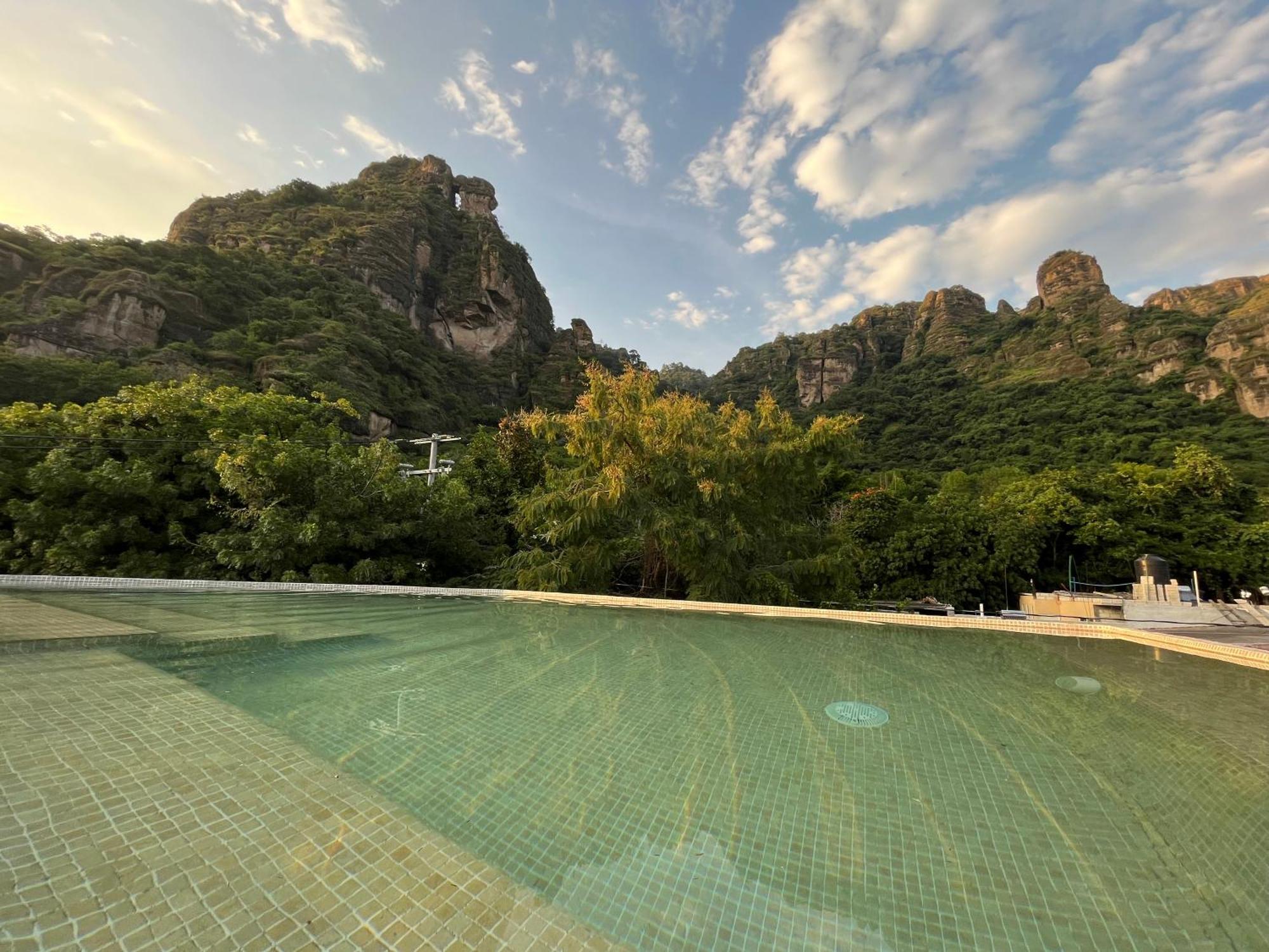 Hotel Hacienda Ventana Del Cielo Tepoztlán Kültér fotó
